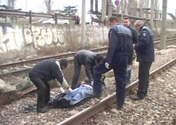 Accident mortal pe linia ferată! Un bărbat a murit lovit de locomotivă